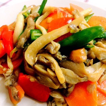 Stir Fry Mushroom With Bell Pepper, Carrot & Green Chili