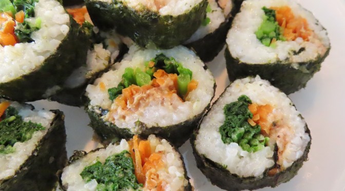Tuna & Vegetable Kimpab (Korean dried seaweed rice roll)